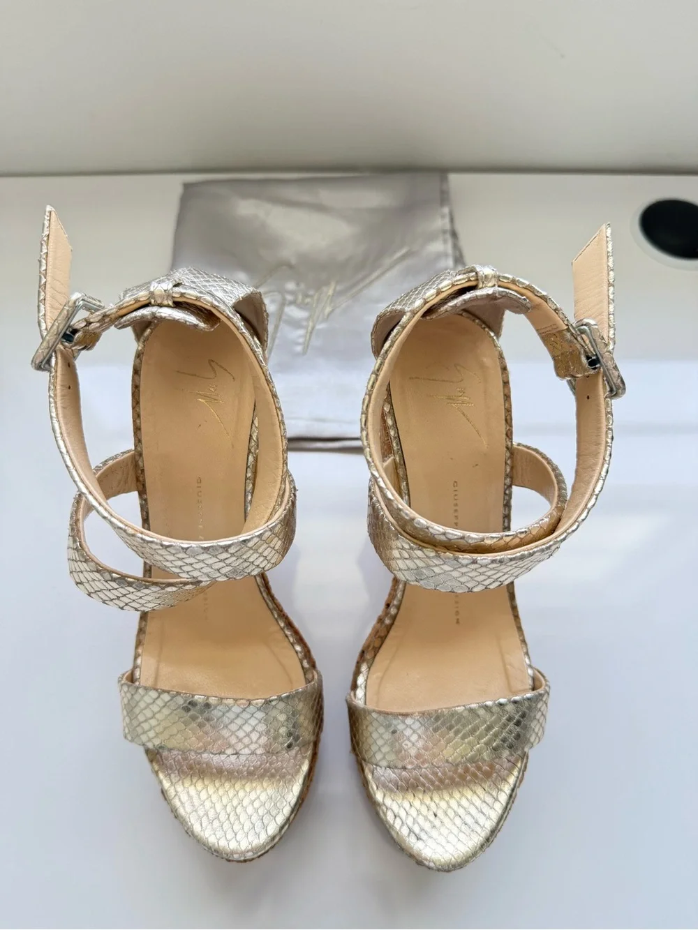 Giuseppe Zanotti elevate your
